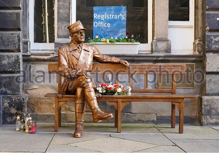 General Stanisław Maczek, 1892 – 1994, war ein polnischer Panzerkommandeur während des Zweiten Weltkriegs, Gedenkstätte an den City Chambers, Edinburgh. Vorgestellt im Jahr 2018. Stockfoto