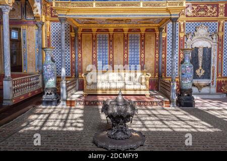 Innenansicht des Kaiserlichen Harems im Topkapi-Palast, einem großen Museum im Osten des Istanbuler Stadtteils Fatih in der Türkei. Stockfoto