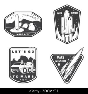 Set von Space Mission Logo, Abzeichen, Patch. Vektorgrafik. Konzept für Hemd, Druck, Stempel. Vintage Typografie Design mit Raumrakete, mars Rover und City on mars Silhouette. Stock Vektor