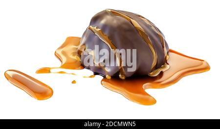 Schokolade candie mit Karamell-Sauce isoliert auf weißem Hintergrund bedeckt. Toffee Karamell Bonbon aus nächster Nähe Stockfoto