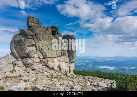 Spindleruv Mlyn (Spindlermühle): Felsen am Hauptkamm 'Polish-Czech Friendship Trail' im Riesengebirge, Kralovehradecky, Stockfoto