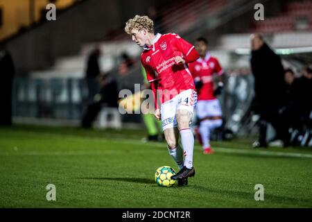 Vejle, Dänemark. November 2020. Tobias Molgaard (44) von Vejle Boldklub beim 3F Superliga Match zwischen Vejle Boldklub und Brondby IF im Vejle Stadion in Vejle. (Foto Kredit: Gonzales Foto/Alamy Live News Stockfoto