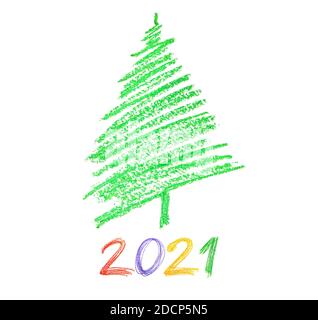 Grüner Chtistmas Baum und 2021 von Wachsmalstift auf der reinen Weißer Hintergrund Stockfoto