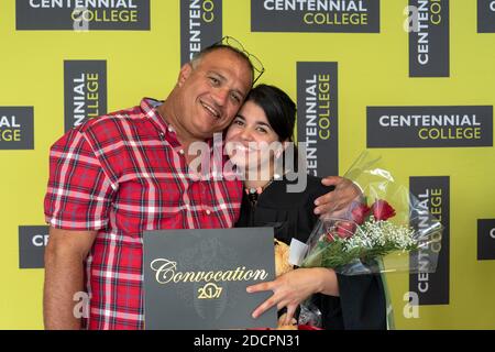 Toronto, Kanada, Abschluss am Centennial College. Echte Szene Stockfoto