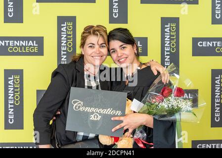 Toronto, Kanada, Abschluss am Centennial College. Echte Szene Stockfoto