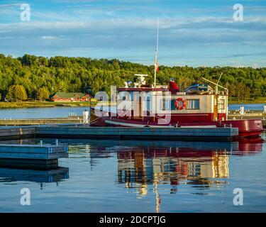 Freizeitboote in der Gore Bay Marina, MANITOULIN Island, ON, Kanada Stockfoto