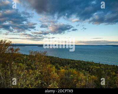 Sonnenuntergang über Lake Huron, MANITOULIN Island, ON, Kanada Stockfoto