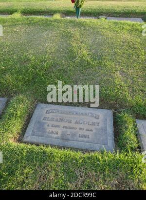 Los Angeles, Kalifornien, USA 17. November 2020 EIN allgemeiner Blick auf die Atmosphäre des Grabes der Schauspielerin Eleanor Audley auf dem Mount Sinai Cemetery Hollywood Hills am 17. November 2020 in Los Angeles, Kalifornien, USA. Foto von Barry King/Alamy Stockfoto Stockfoto