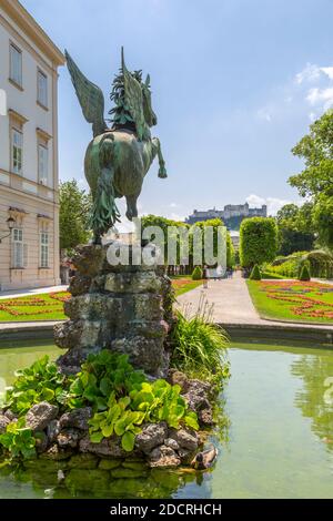 Blick auf die Festung Hohensalzburg vom Mirabellgarten, Weltkulturerbe der UNESCO, Salzburg, Österreich, Europa Stockfoto