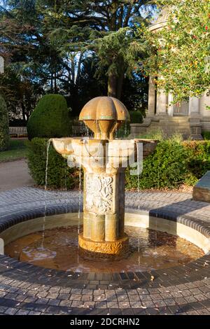 Tschechoslowakischer Gedenkbrunnen, Jephson Gardens Park, Royal Leamington Spa, Warwickshire, England, Großbritannien Stockfoto