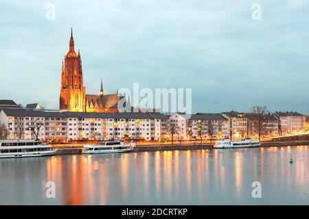 St. Bartholomeus Kathedrale und den Fluss Main, Frankfurt, Hessen, Deutschland Stockfoto