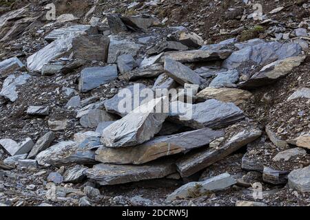 Platten aus Schiefergestein im Valentia Island Quarry, County Kerry, Irland Stockfoto