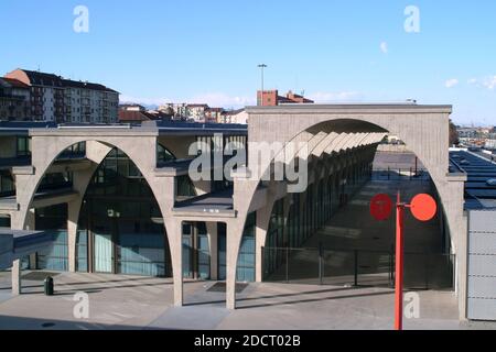 Turin, Piemont/Italien-04/03/2008-das MOI Dorf, renoviert durch den alten Großhandel Obst und Gemüse Markt. Stockfoto