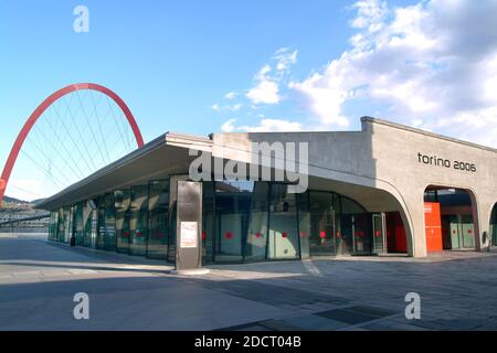 Turin, Piemont/Italien-04/03/2008-das MOI Dorf, renoviert durch den alten Großhandel Obst und Gemüse Markt. Stockfoto