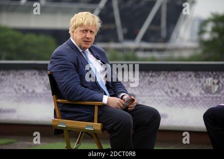 Boris Johnson, bei der Vote Leave Rallye im Jahr 2016 Vote Leave Rallye auf Formans Fish Island in East London angesprochen Stockfoto