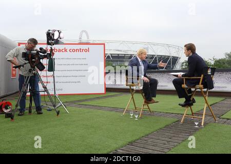 Großbritannien /London /Stimme Verlassen Sie die Rallye am Samstag, den 4. Juni, auf Forman’s Fish Island in East London/der ehemalige Bürgermeister von London, Boris Johnson, im Interview Stockfoto