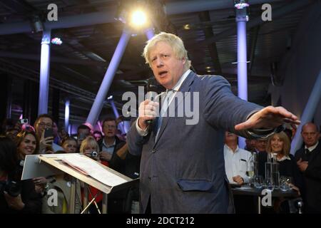 Boris Johnson, bei der Vote Leave Rallye im Jahr 2016 Vote Leave Rallye auf Formans Fish Island in East London angesprochen Stockfoto