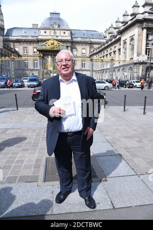 Das ehemalige Mitglied der Sozialistischen Partei Frankreichs (PS) Gerard Filoche wartet am 11. April 2018 vor dem Gericht in Paris, Frankreich.Foto von Alain Apaydin/ABACAPRESS.COM Stockfoto