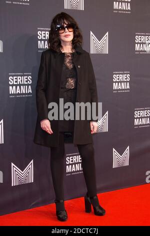 Isabelle Adjani nimmt an der Eröffnungsfeier des Series Mania 2018 Festivals in Lille, Frankreich, am 27. April 2018 Teil. Foto von Bakounine/ABACAPRESS.COM Stockfoto