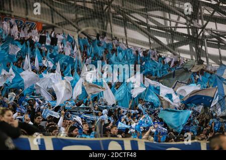 Marseille Fans während der UEFA Europa League Runde von 8 Fußballspiel, Olympique de Marseille gegen Red Bull Leipzig im Stade Vélodrome in Marseille, Frankreich am 12. April 2018. Foto von Guillaume Chagnard/ABACAPRESS.COM Stockfoto