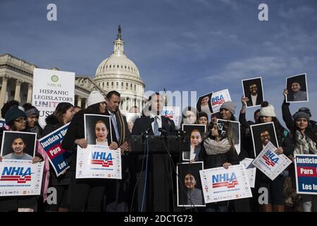 Der US-Repräsentant Joaquín Castro (Demokrat von Texas) spricht am 19. Januar 2018 auf einer Pressekonferenz über die Einwanderungsreform vor dem Kapitolgebäude der Vereinigten Staaten in Washington, D.C.. Foto von Alex Edelman / CNP/ABACAPRESS.COM Stockfoto