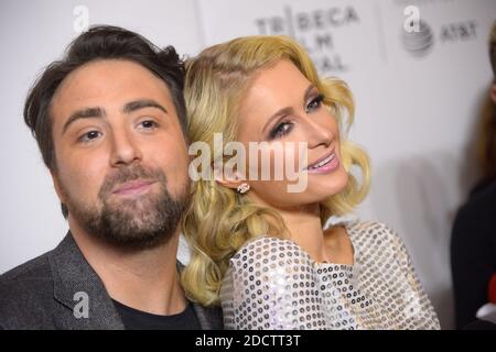 Bert Marcus, Paris Hilton bei der Premiere des Films American Meme während des Tribeca Film Festivals 2018 in den Spring Studios in New York City, NY, USA am 27. April 2018. Foto von Julien Reynaud/APS-Medias/ABACAPRESS.COM Stockfoto
