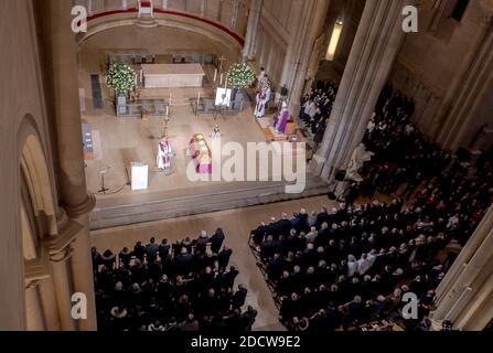 Paul Bocuse's Begräbnis fand in der Kathedrale St. Jean, Lyon. Foto von Bony/Pool/ABACAPRESS.COM Stockfoto