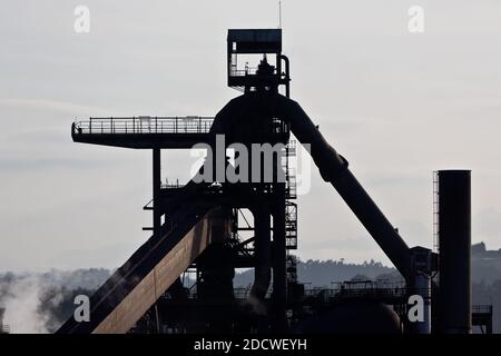 Aceralia ist mit einer Produktion von fast 10 Millionen Tonnen der größte Stahlhersteller Spaniens. Anschließend. Stockfoto