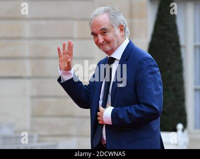 Jacques Attali kommt am 10. April 2018 zu einem offiziellen Abendessen im Elysee-Palast in Paris, Teil des Besuchs von Saudi-Arabiens Kronprinz Mohammed bin Salman in Frankreich. Foto von Christian Liewig/ABACAPRESS.COM Stockfoto