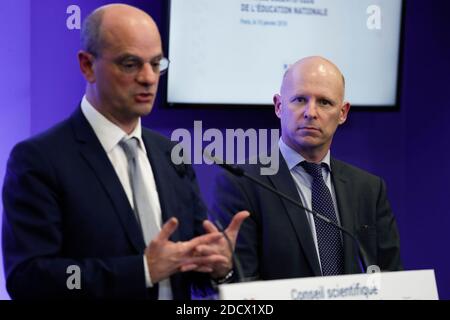 Wissenschaftlicher Rat für nationale Bildung von Jean michel Blanquer, Stanislas DEHAENE, Professor am College of France des Lehrstuhls für Experimentelle kognitive Psychologie, am 10. Januar 2018 in Paris, Frankreich. Foto von Stephane le Tellec/ABACAPRESS.COM . Stockfoto