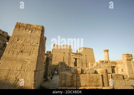 TEMPEL VON EDFU, ÄGYPTEN Stockfoto