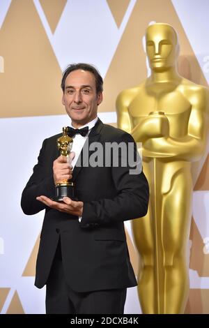 Der Komponist Alexandre Desplat, Gewinner des Preises für die beste Originalpartitur für "The Shape of Water", im Pressesaal der 90. Academy Awards, die am 4. März 2018 im Dolby Theater in Hollywood, Los Angeles, CA, USA, verliehen wurden. Foto: Lionel Hahn/ABACAPRESS.COM Stockfoto