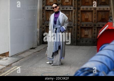 Street Style, Maiko Shibata Ankunft in Rejina Pyo Herbst-Winter 2018-2019 Show in Burlington Arcade, in London, England, am 18. Februar 2018 statt. Foto von Marie-Paola Bertrand-Hillion/ABACAPRESS.COM Stockfoto