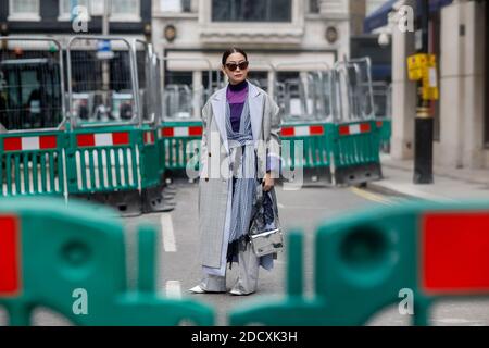 Street Style, Maiko Shibata Ankunft in Rejina Pyo Herbst-Winter 2018-2019 Show in Burlington Arcade, in London, England, am 18. Februar 2018 statt. Foto von Marie-Paola Bertrand-Hillion/ABACAPRESS.COM Stockfoto