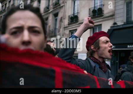 Französische Rentner nehmen an einer Demonstration Teil. Sie protestieren gegen das Regierungsprojekt, sie mehr zu besteuern (Erhöhung der CSG). Am 15. März 2018 in Paris, Frankreich. Foto von Khanh Renaud/ABACAPRESS.COM Stockfoto