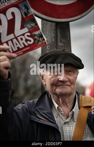 Französische Rentner nehmen an einer Demonstration Teil. Sie protestieren gegen das Regierungsprojekt, sie mehr zu besteuern (Erhöhung der CSG). Am 15. März 2018 in Paris, Frankreich. Foto von Khanh Renaud/ABACAPRESS.COM Stockfoto