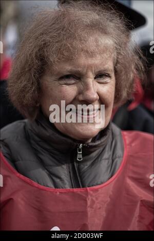 Französische Rentner nehmen an einer Demonstration Teil. Sie protestieren gegen das Regierungsprojekt, sie mehr zu besteuern (Erhöhung der CSG). Am 15. März 2018 in Paris, Frankreich. Foto von Khanh Renaud/ABACAPRESS.COM Stockfoto