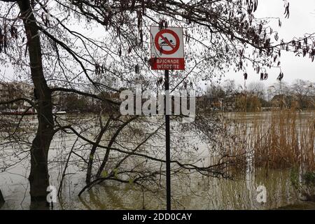 Die Flut von La Marne in Joinville-Le Pont bei Paris, Frankreich, am 28. Januar 2018 Foto von Henri Szwarc/ABACAPRESS.COM Stockfoto