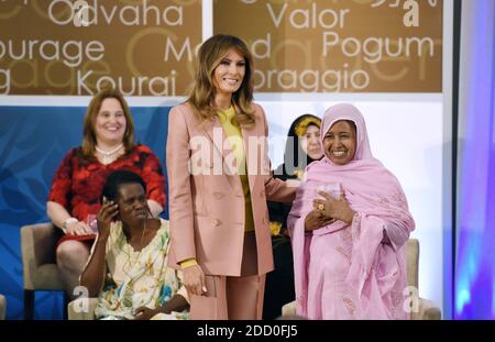 US-First Lady Melania Trump präsentiert L'Malouma sagte von Mauretanien mit dem Sekretär der StateâÂ € Â™s International Women of Courage Award 23. März 2018 in Washington, DC. Foto von Olivier Douliery/ Abaca Stockfoto