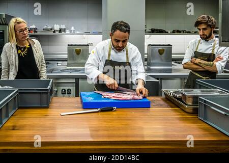 Küchenteam im Hotel Alàbriga, Sant Feliu de Guíxols, Spanien Stockfoto