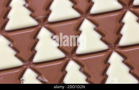 Cadbury Dairy Milk Winter Wonderland Edition - Weihnachtsbaum Geformt Schokoladen-Bar Stockfoto