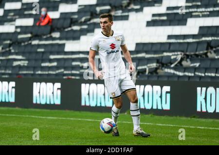 Warren O'Hora #15 von Milton Keynes Dons Stockfoto