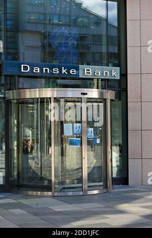 Oslo, Norwegen - 29. August 2020: Haupteingang zum Hauptsitz der Danske Bank. Stockfoto