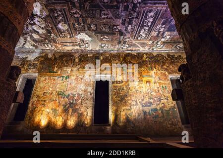 Alte buddhistische Malerei in Ajanta Höhlen in der Nähe Aurangabad Stadt in Maharashtra Staat Indien Stockfoto