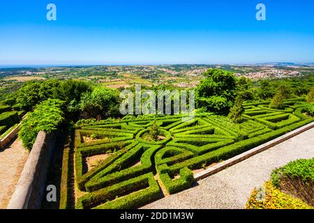 Der Garten des Seteais Palace befindet sich in der Stadt Sintra in der Nähe von Lissabon In Portugal Stockfoto