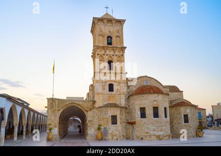 St. Lazarus Kirche in Larnaka in der Dämmerung, Zypern Stockfoto