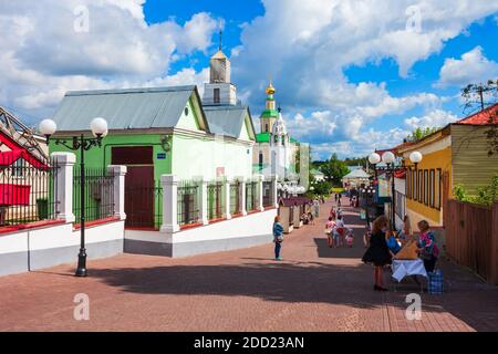 VLADIMIR, RUSSLAND - 09. AUGUST 2020: Spasskaya Fußgängerzone im Zentrum der Stadt Vladimir, Goldener Ring von Russland Stockfoto