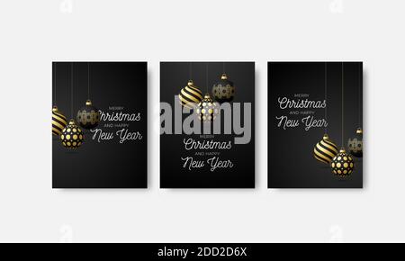 Set von drei Karten Frohe Weihnachten und Frohes neues Jahr. Weihnachtsbaum, goldene Glaskugeln und eleganter Schriftzug auf schwarzem Hintergrund Stock Vektor