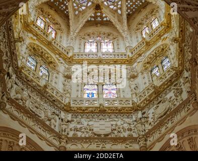 Gotisch-platereske achteckige Kuppel der Kathedrale Santa Maria - Burgos, Kastilien und Leon, Spanien Stockfoto