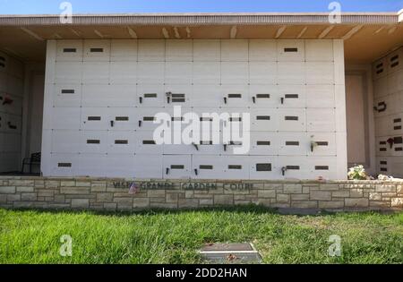 Glendale, Kalifornien, USA 18. November 2020 EINE allgemeine Ansicht der Atmosphäre des Grand View Memorial Park am 18. November 2020 bei 1341 Glenwood Road in Glendale, Kalifornien, USA. Foto von Barry King/Alamy Stockfoto Stockfoto